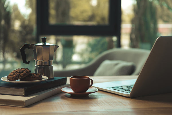 coffee cup with moka pot