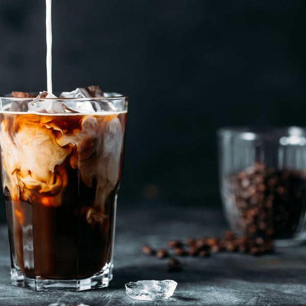 https://majestycoffee.com/cdn/shop/articles/cold_brew_poured_600x600_crop_center.jpg?v=1682664995