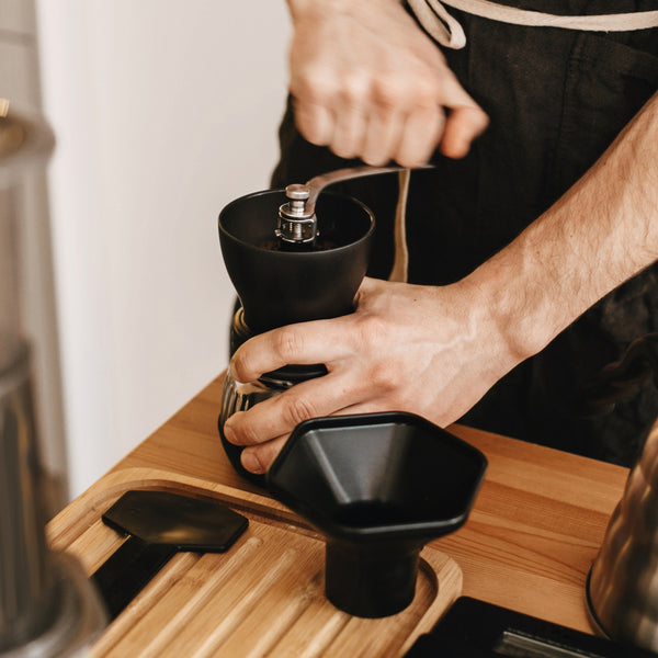 How to Adjust Manual Coffee Grinder: Expert Tips & Tricks