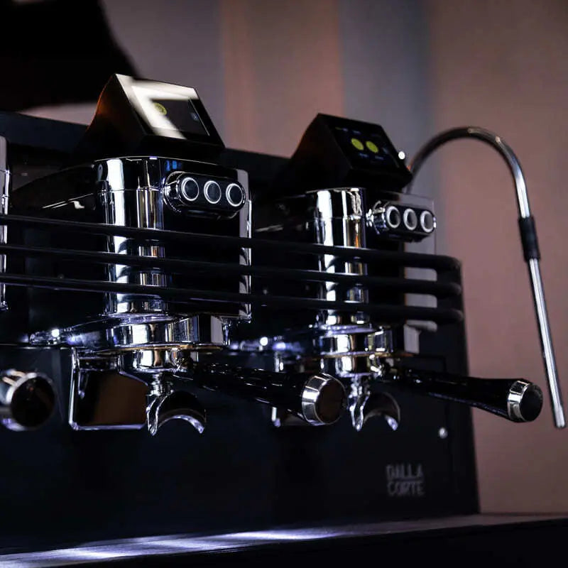 Dalla Corte Zero Classic Commercial Espresso Machine - Total Dark
